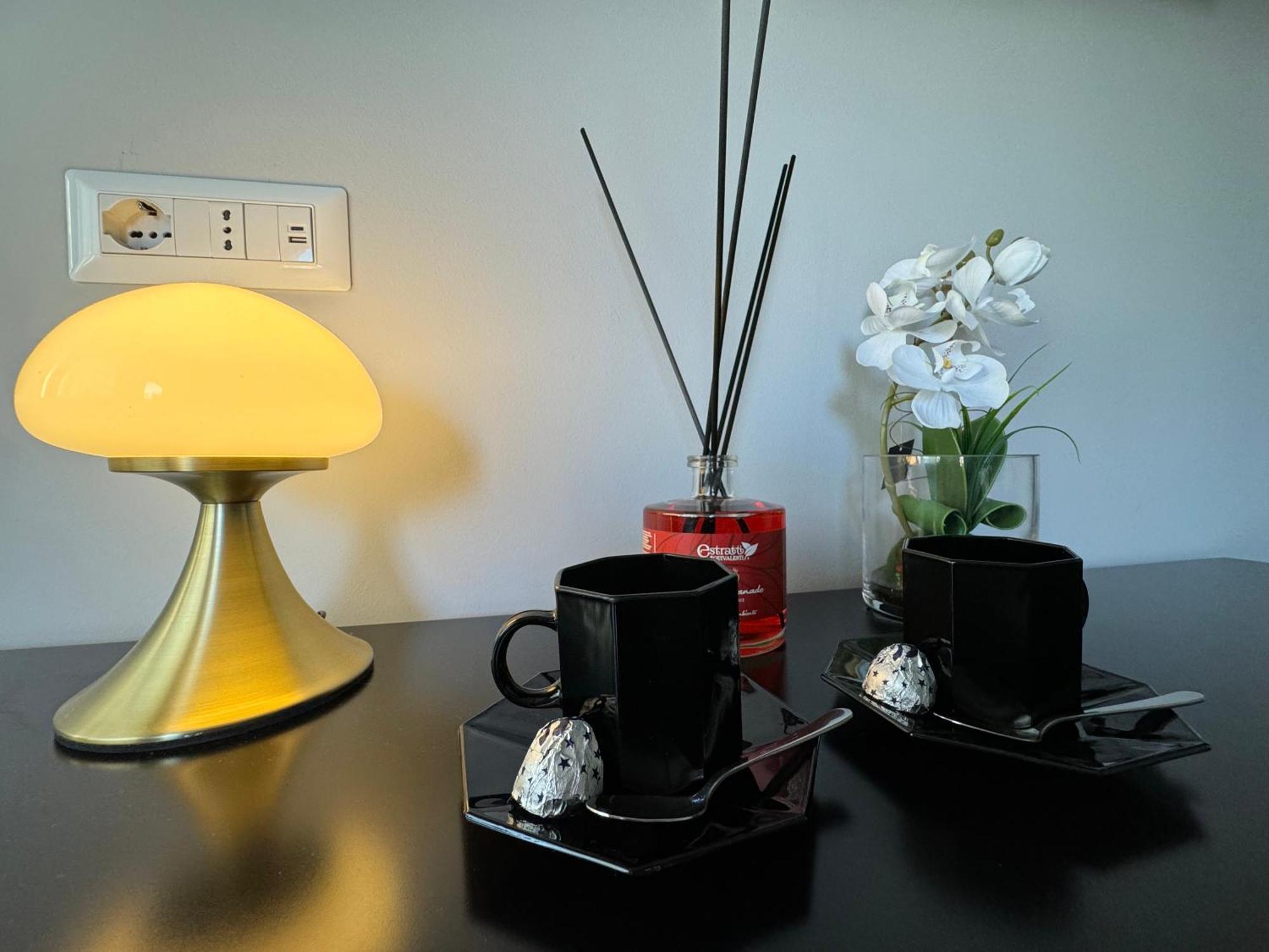 Meg Glamour Suite Milano Vicino I Navigli Екстер'єр фото